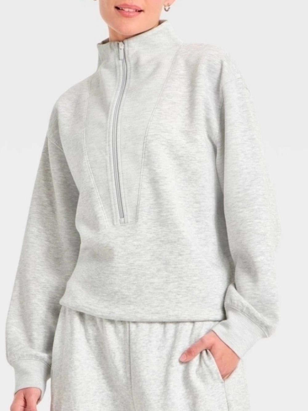 All In Motion - Women's Airy Sleek Deep Zip
Pullover